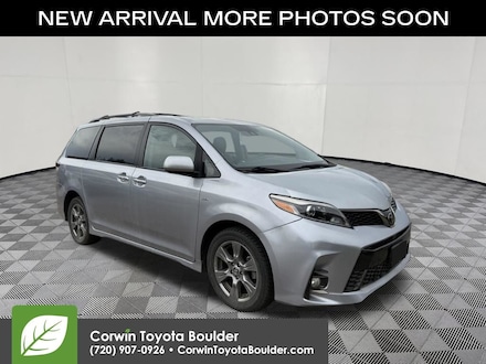 2019 Toyota Sienna SE Van
