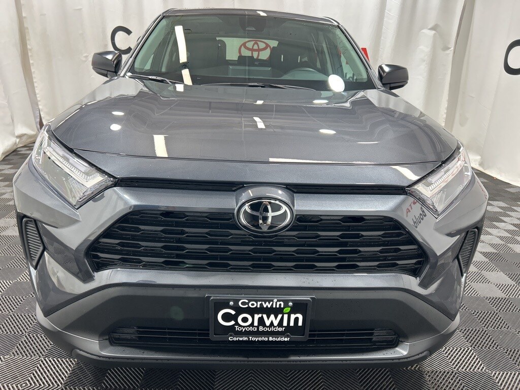 2025 Toyota RAV4 LE photo 2
