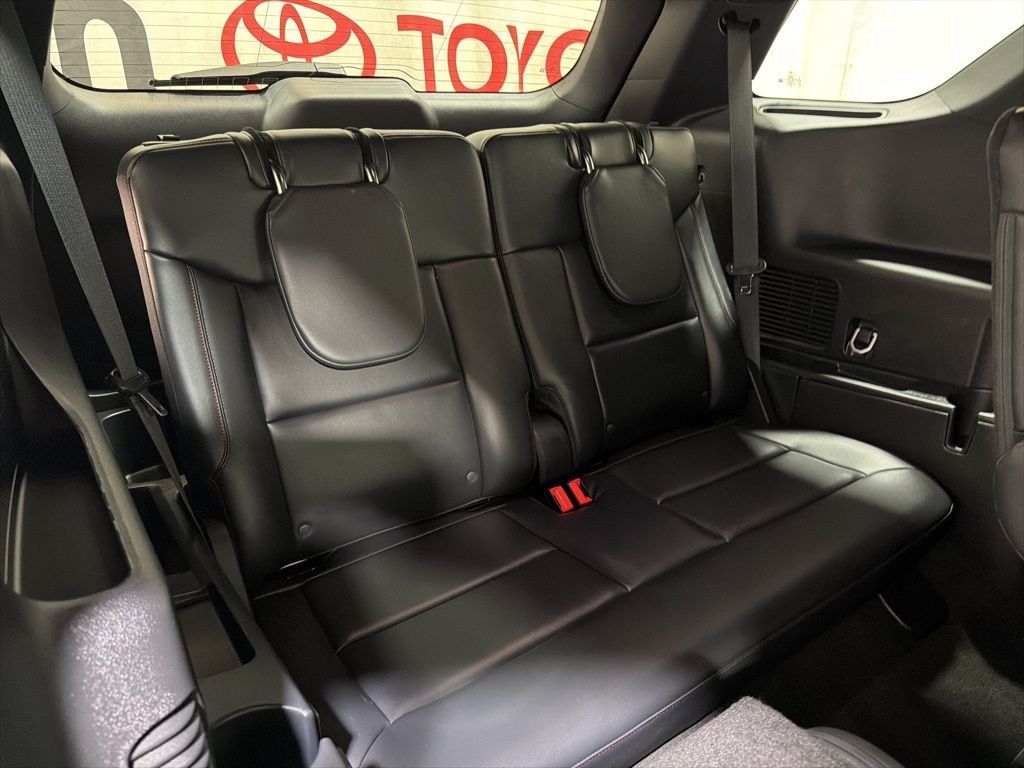 2025 Ford Explorer ST - Photo 16