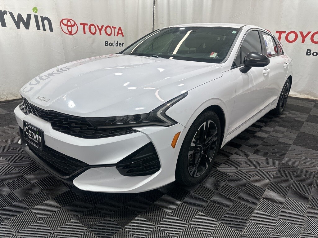 2022 Kia K5 GT-Line photo 3