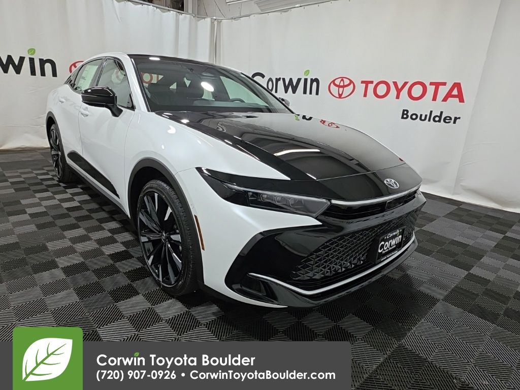 2026 Toyota Crown Platinum's photo