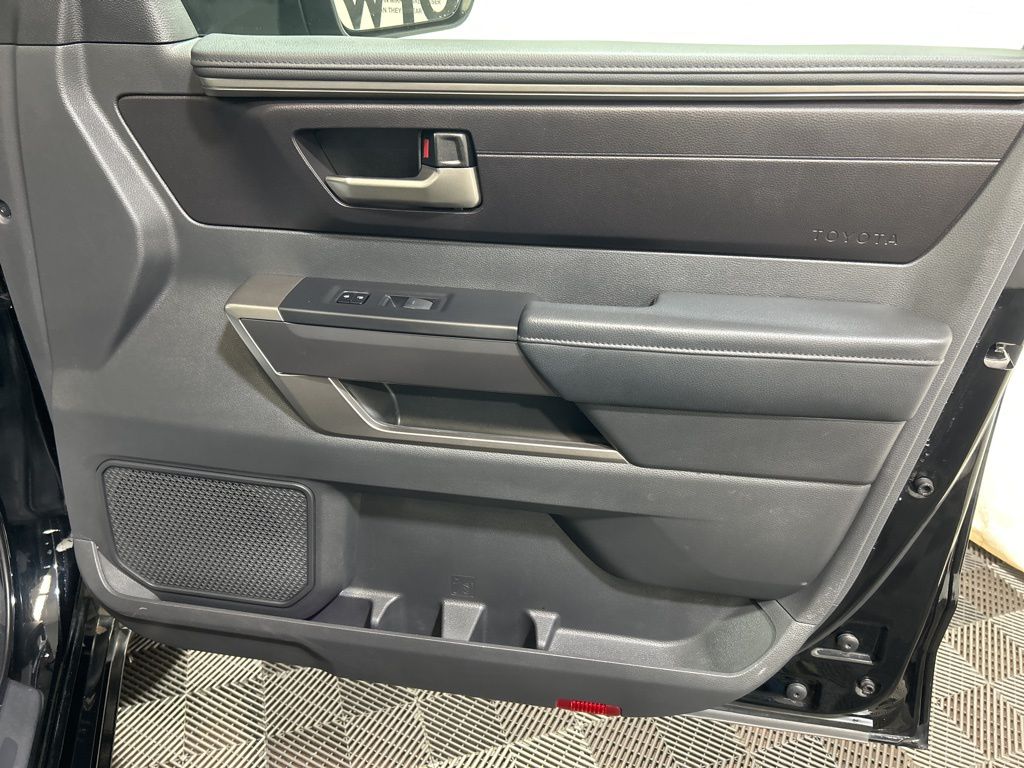 2024 Toyota Tundra SR5 - Photo 9