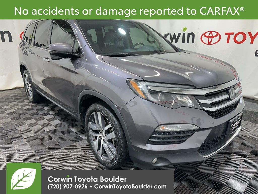 2017 Honda Pilot Touring's photo