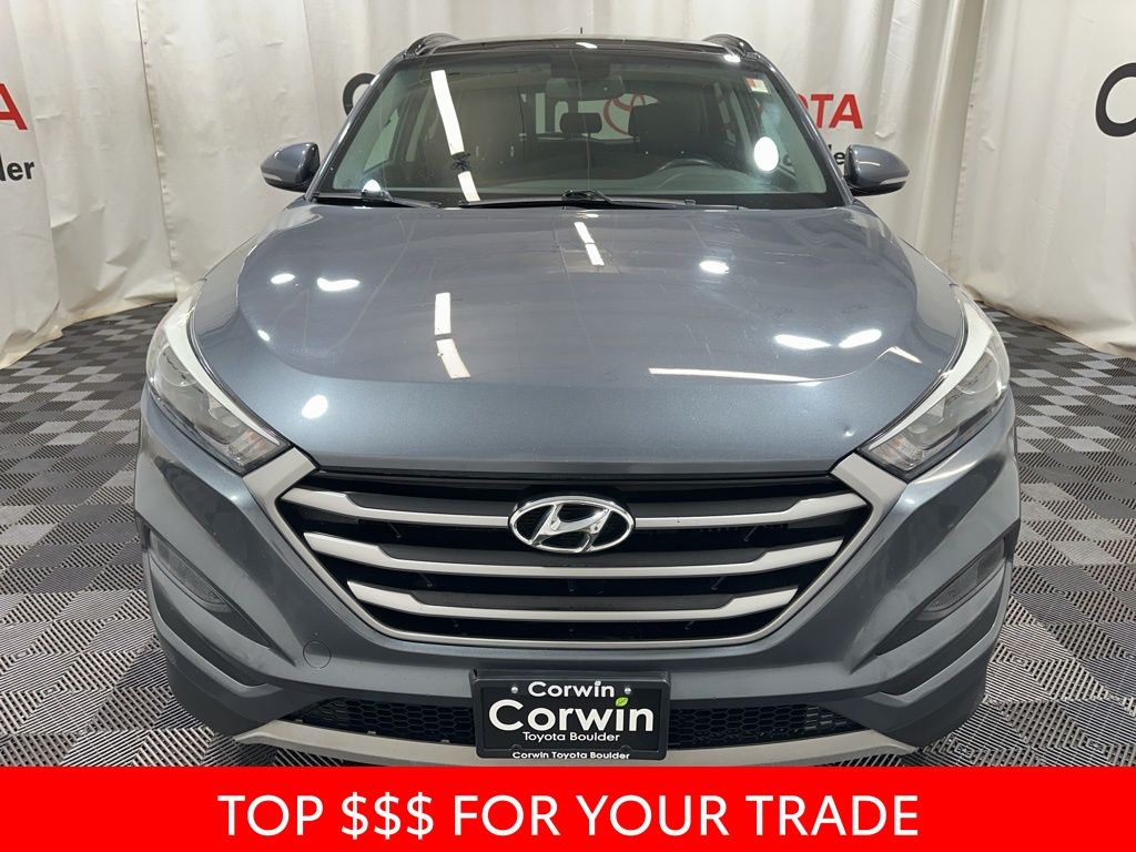 2017 Hyundai Tucson Value photo 2