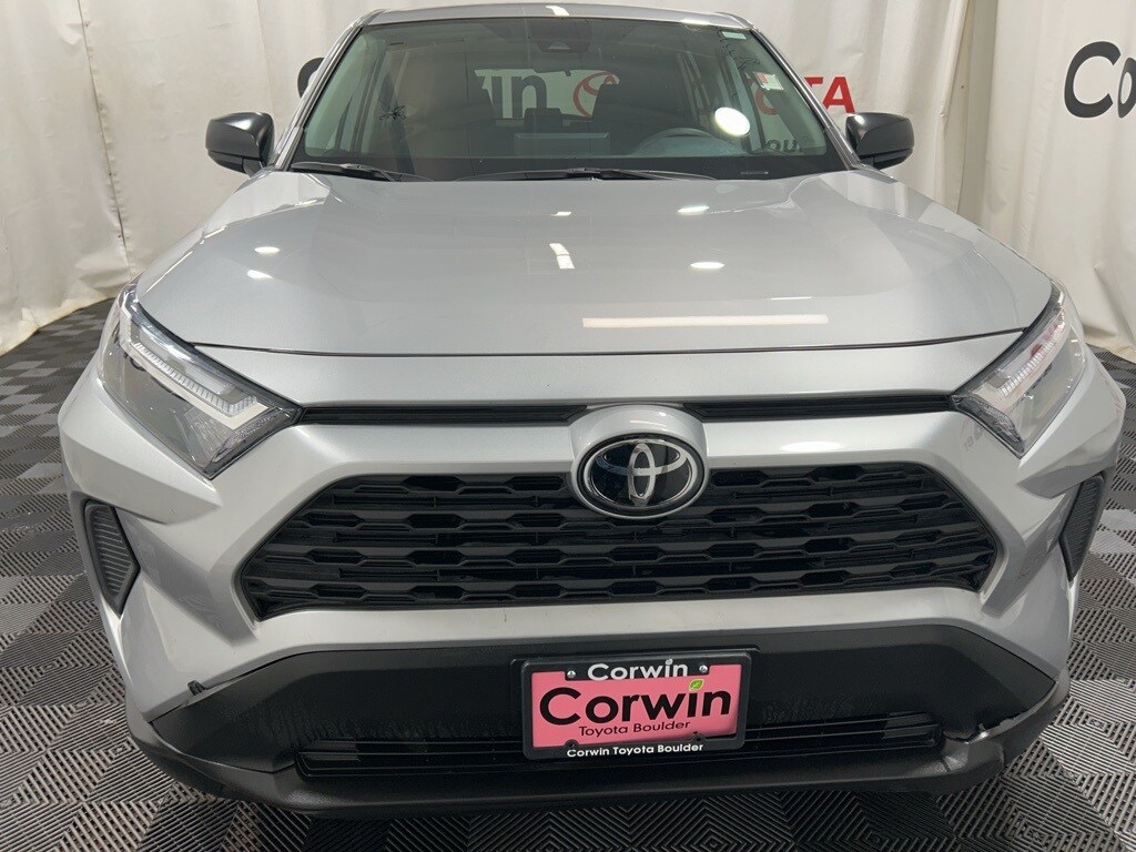 2025 Toyota RAV4 LE photo 2
