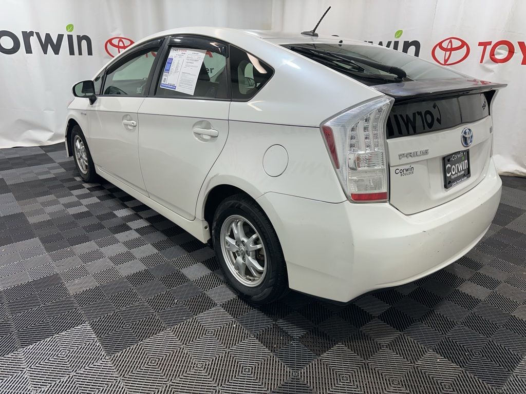 2011 Toyota Prius Two photo 4