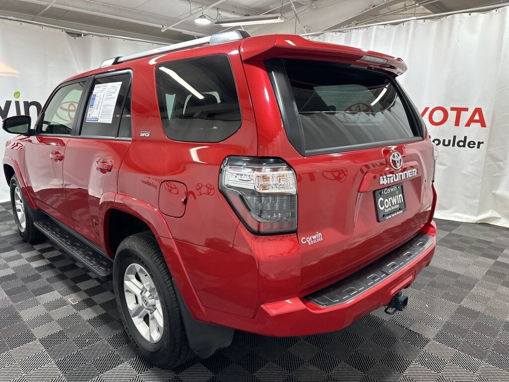 2024 Toyota 4Runner SR5 Premium photo 4
