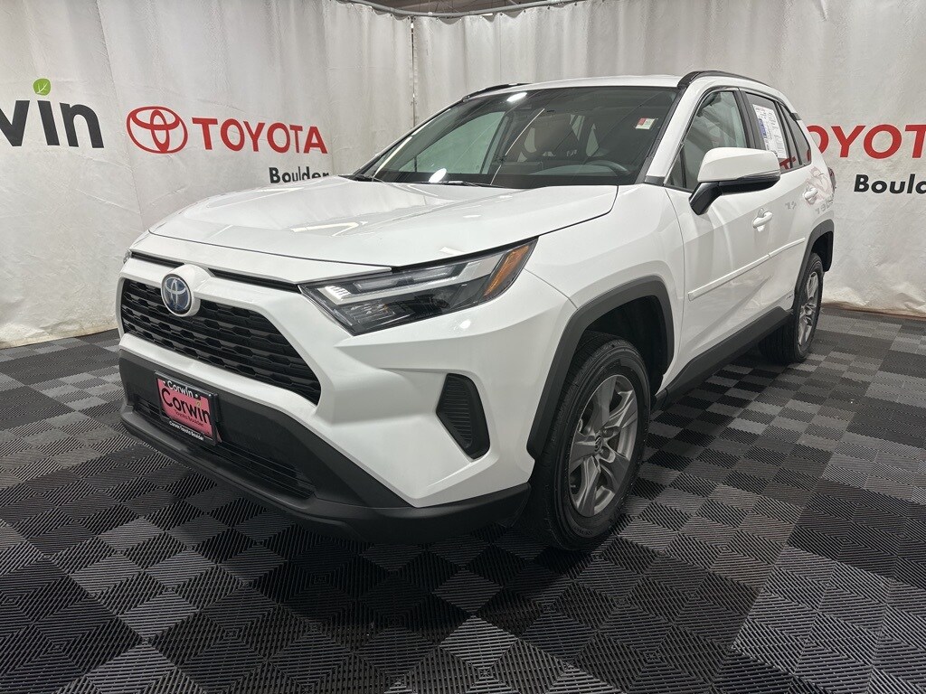 2024 Toyota RAV4 Hybrid LE photo 3