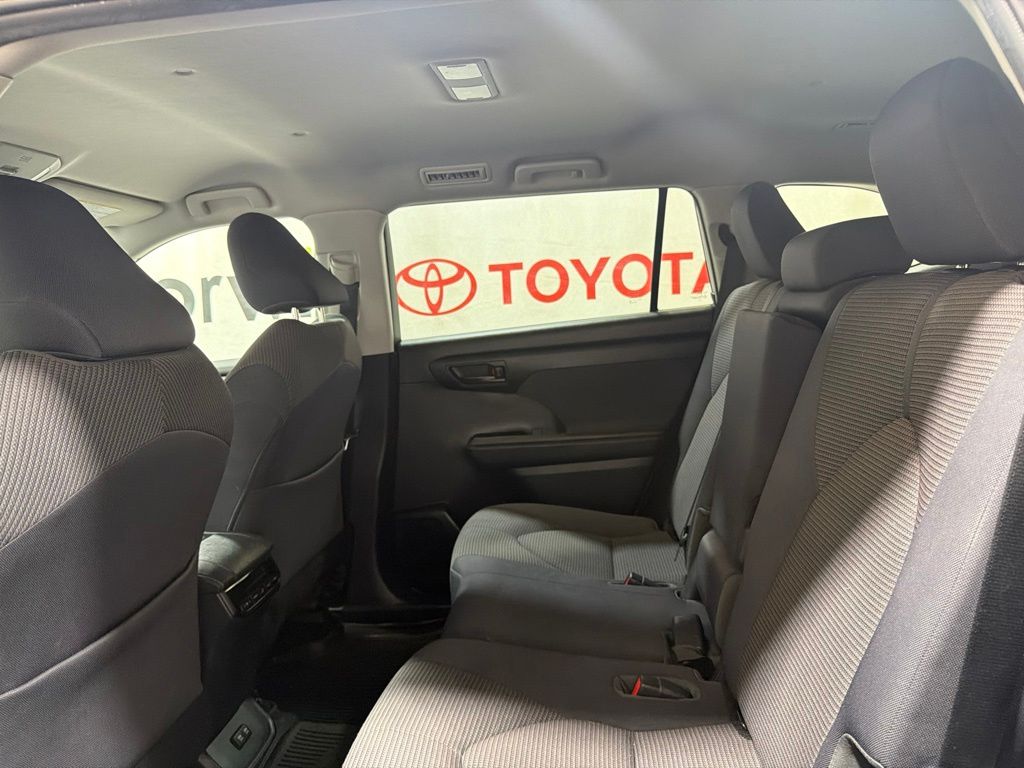 2020 Toyota Highlander 21