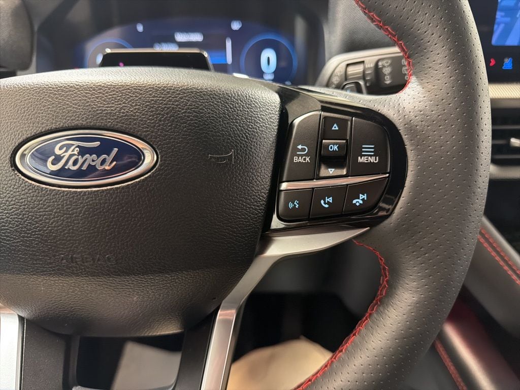 2025 Ford Explorer ST - Photo 28