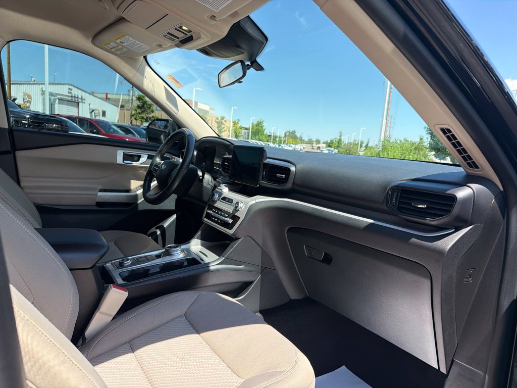 2023 Ford Explorer XLT - Photo 12