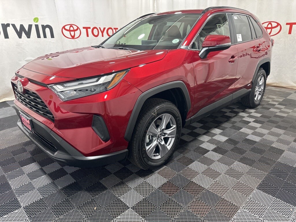 2025 Toyota RAV4 Hybrid XLE photo 2