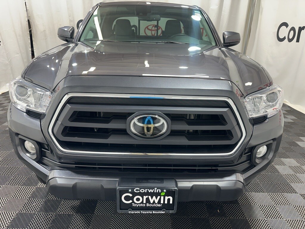2022 Toyota Tacoma SR5 photo 2