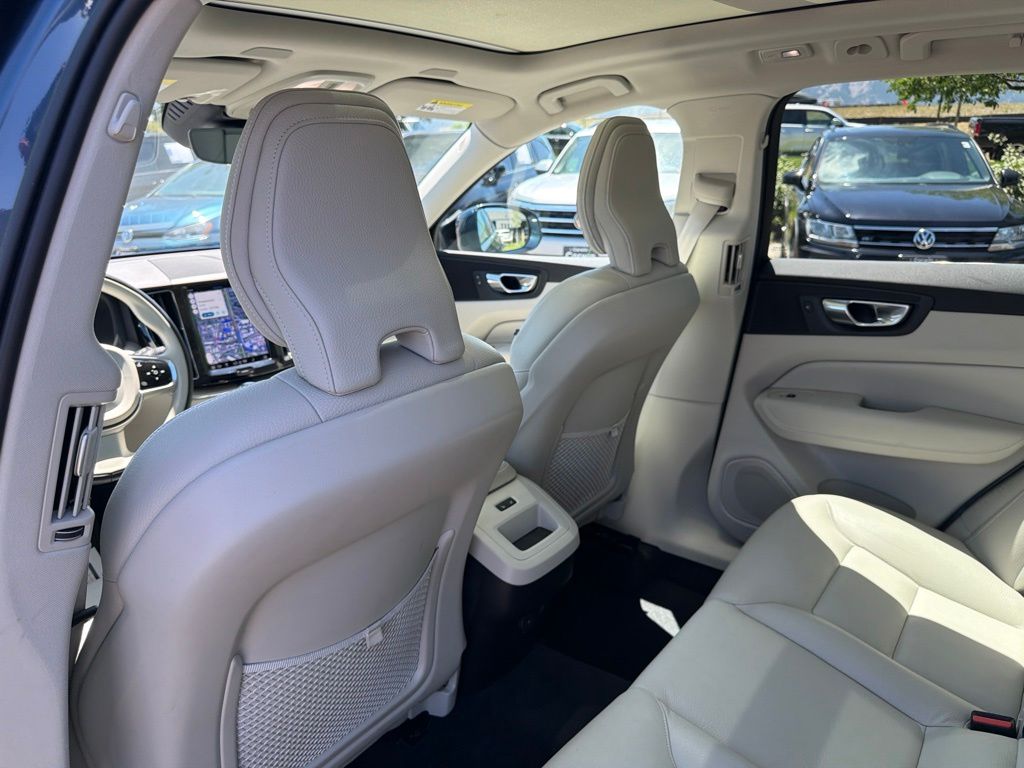 2023 Volvo XC60 Plus - Photo 21
