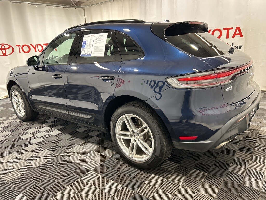 2022 Porsche Macan Base photo 4