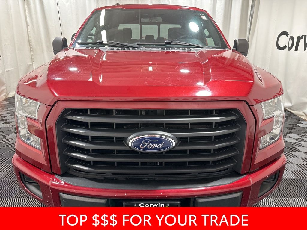 2017 Ford F-150 XLT photo 2