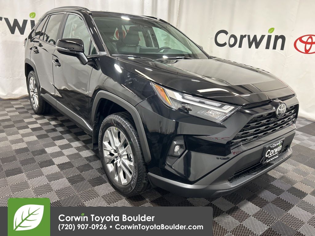 2025 Toyota RAV4 XLE Premium's photo