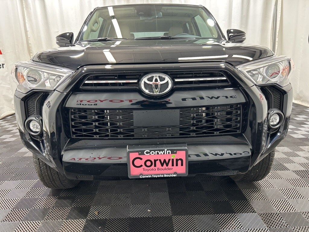 2024 Toyota 4Runner SR5 Premium photo 2