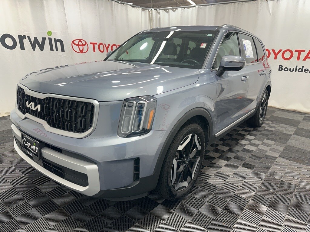 2024 Kia Telluride EX photo 3