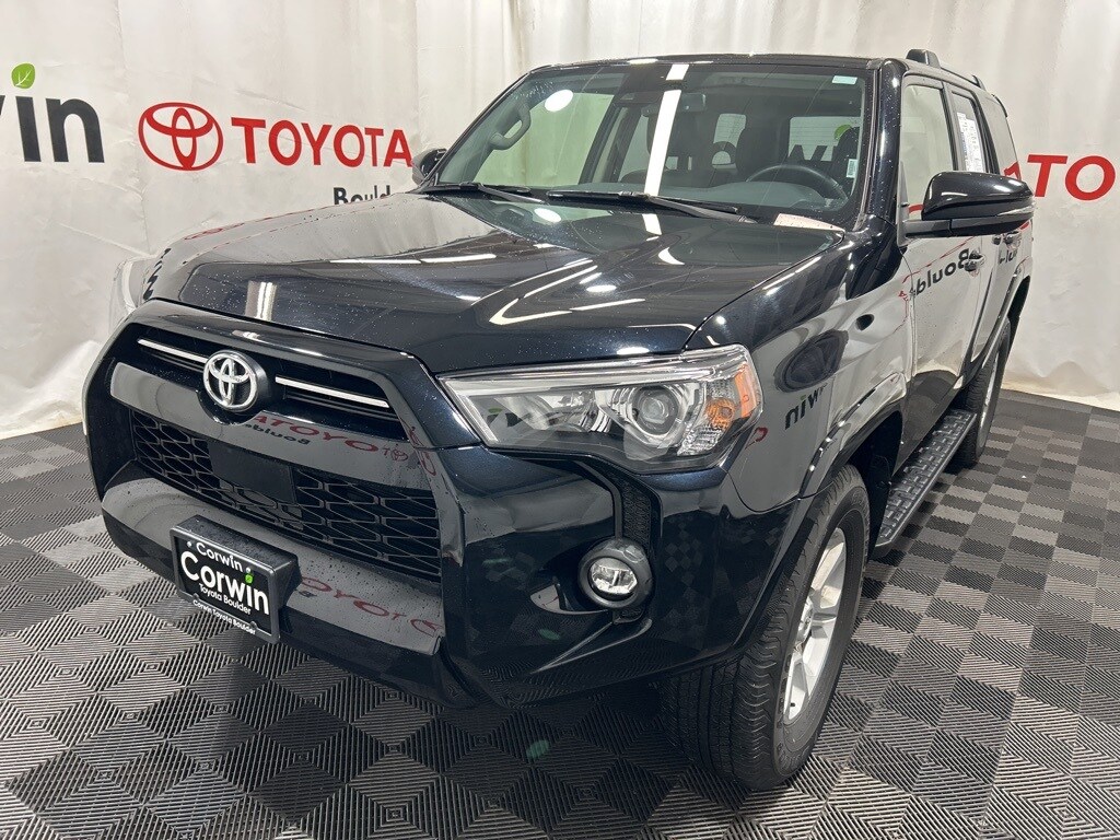 2024 Toyota 4Runner SR5 Premium photo 3