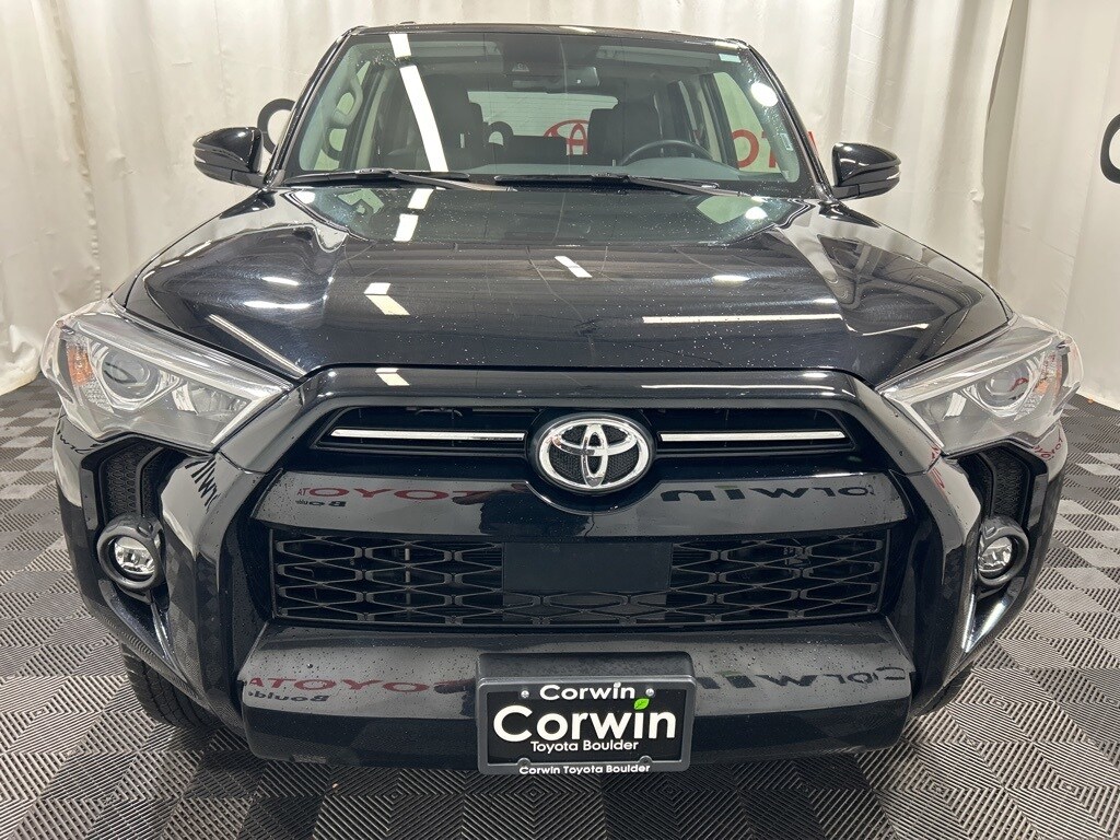 2024 Toyota 4Runner SR5 Premium photo 2