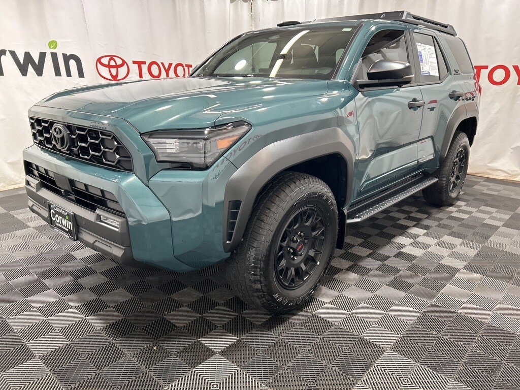 2025 Toyota 4Runner TRD Off-Road Premium photo 3