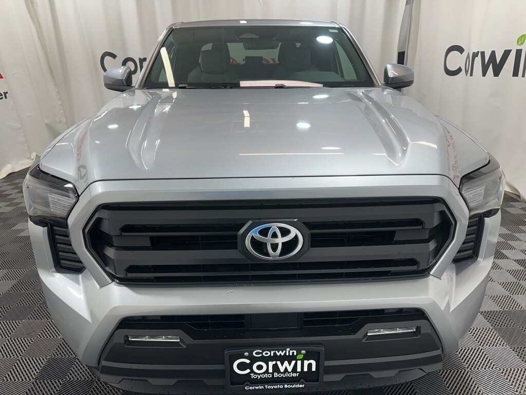2025 Toyota Tacoma SR5 photo 2