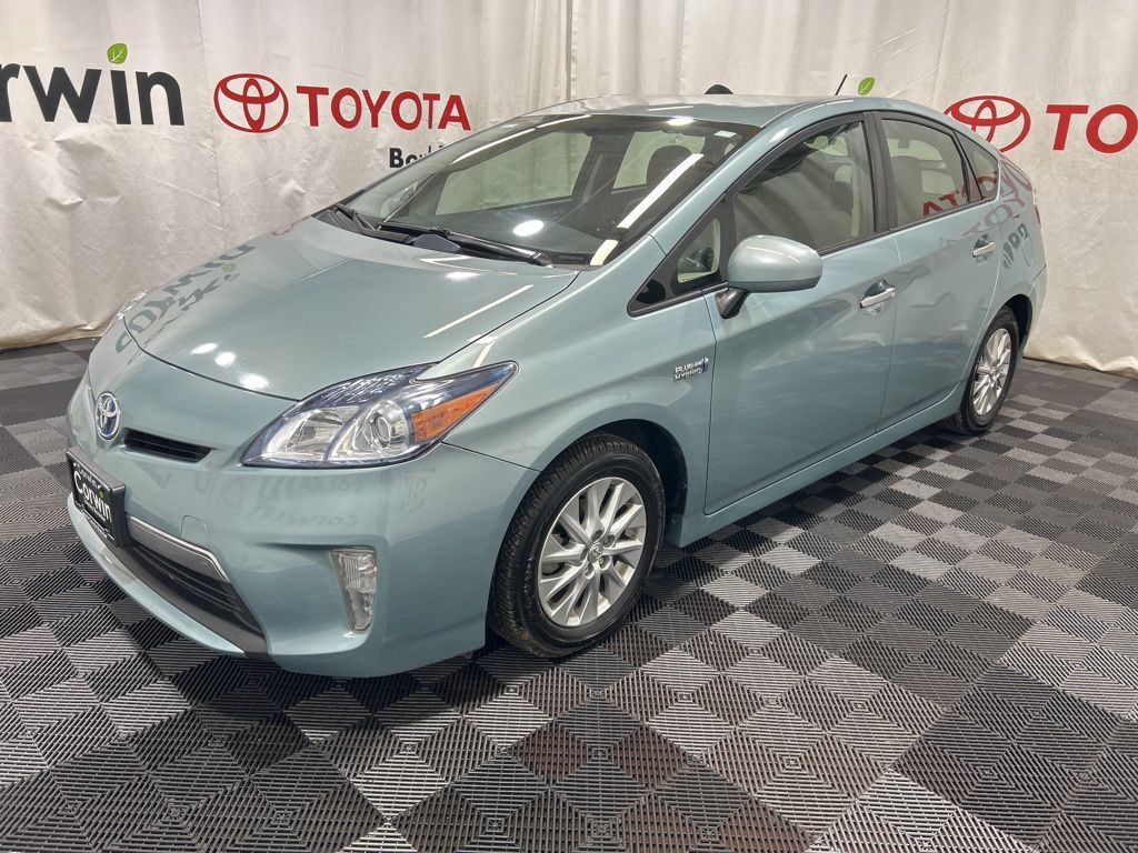 2014 Toyota Prius Plug-in Base photo 4