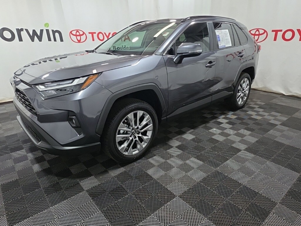 2025 Toyota RAV4 XLE Premium photo 3