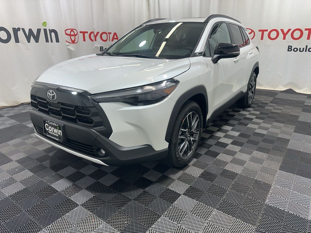 2026 Toyota Corolla Cross XLE photo 2