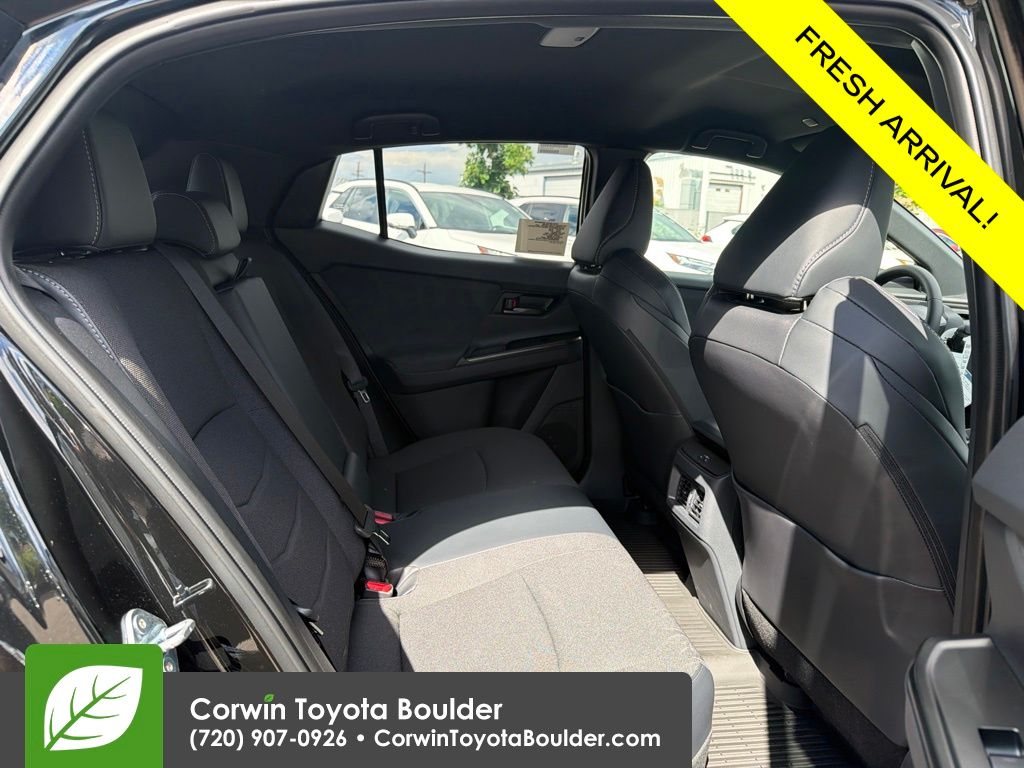 2026 Toyota C-HR SE - Photo 15