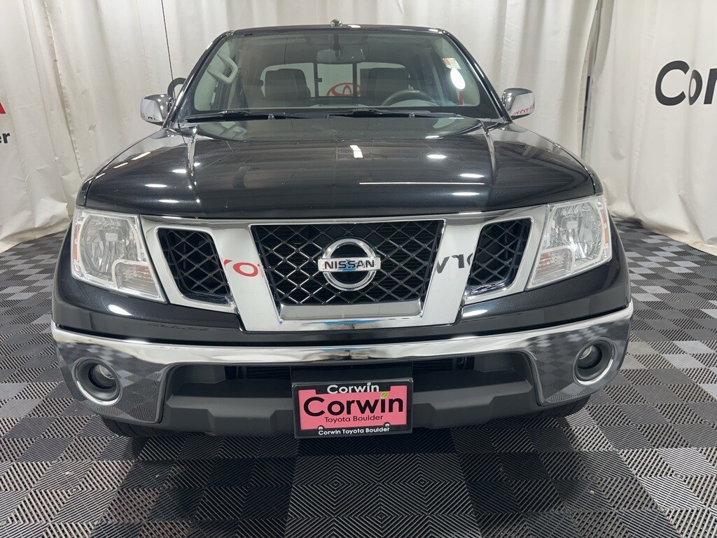 2019 Nissan Frontier SL photo 2