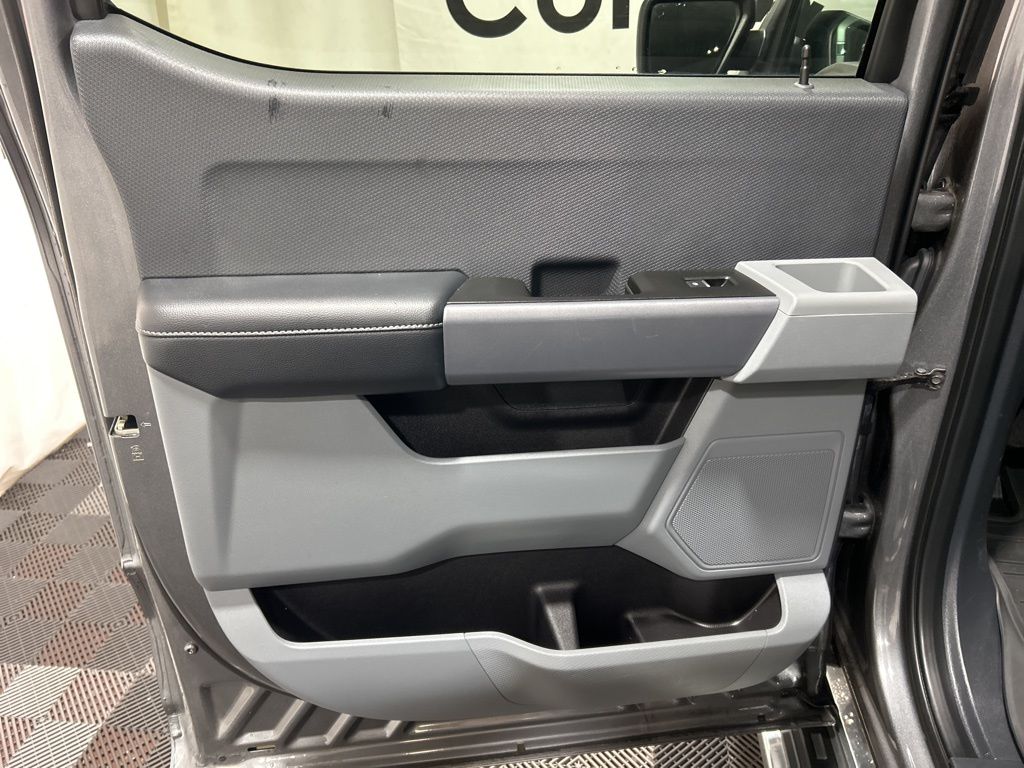 2022 Ford F-150 XLT - Photo 17