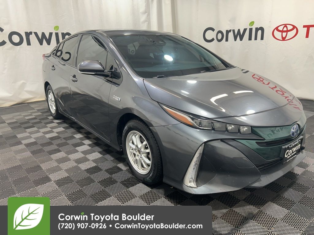 2018 Toyota Prius Prime photo 2