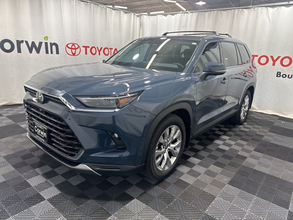 2026 Toyota Grand Highlander Limited photo 3