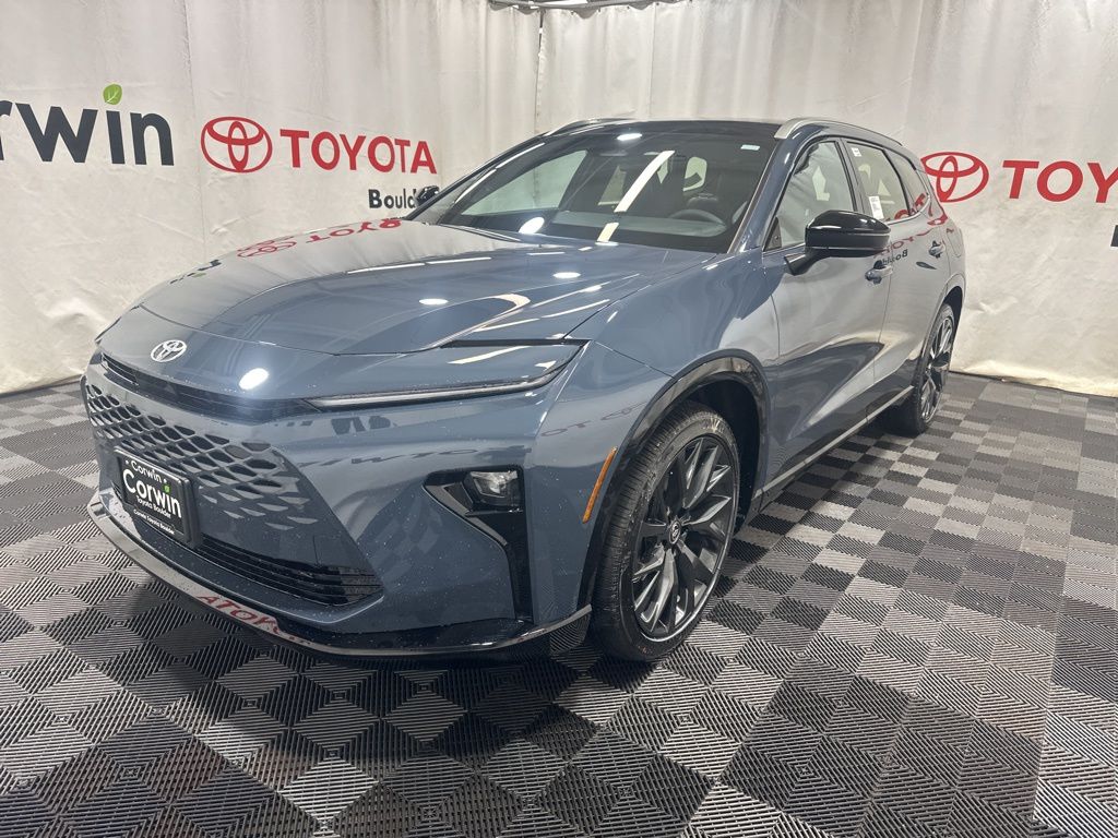 2025 Toyota Crown Signia Limited photo 2