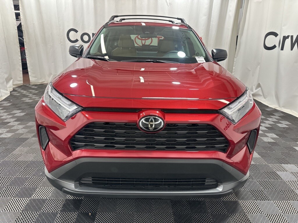 2025 Toyota RAV4 Hybrid LE photo 2