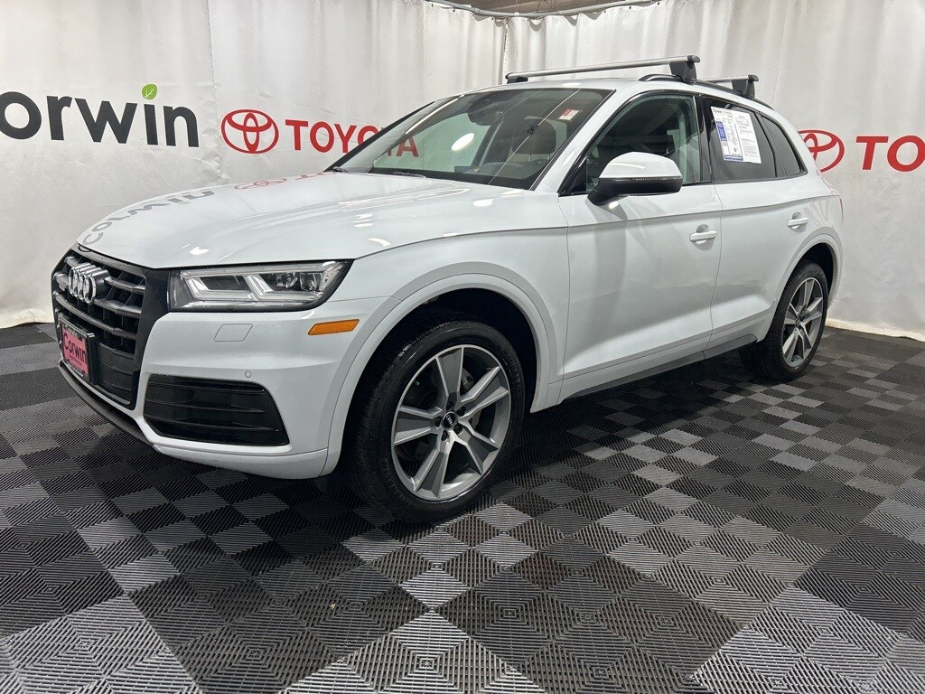 2020 Audi Q5 45 Premium Plus photo 3