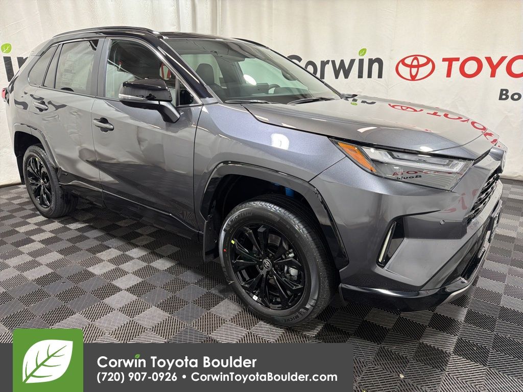2025 Toyota RAV4 XSE's photo