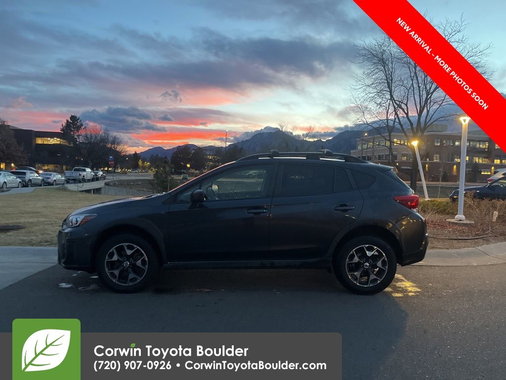 2018 Subaru Crosstrek 2.0i Premium photo 3