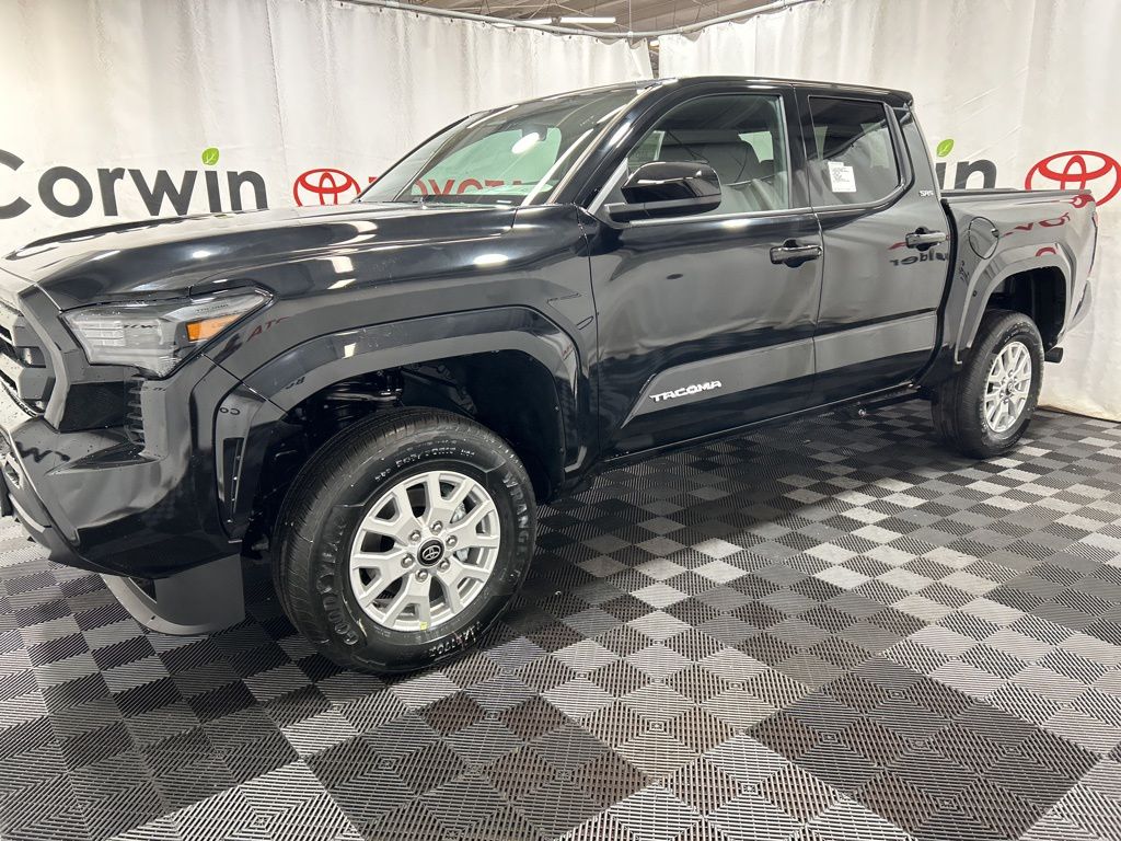 2025 Toyota Tacoma SR5 Double Cab photo 4