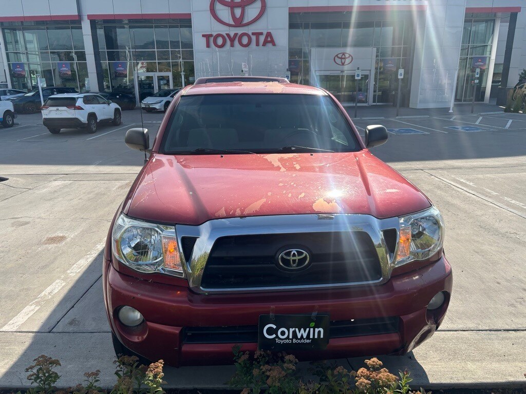 2005 Toyota Tacoma Base photo 2