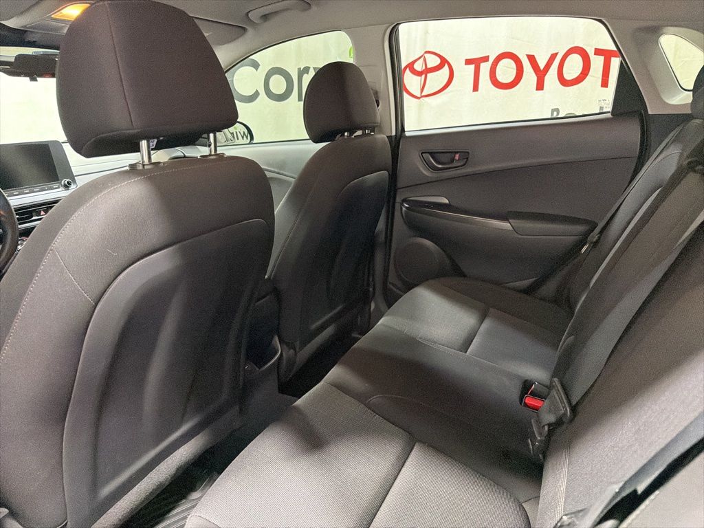 2023 Hyundai Kona SEL - Photo 17