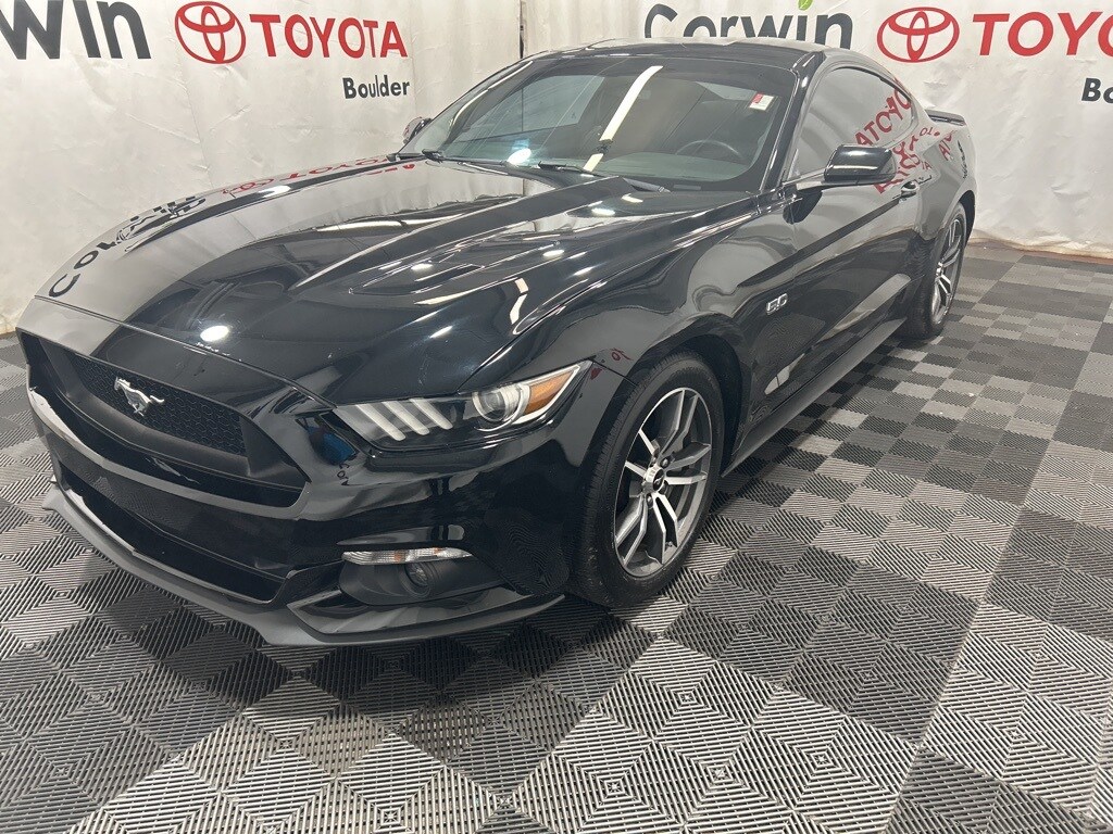 2016 Ford Mustang GT Premium photo 3