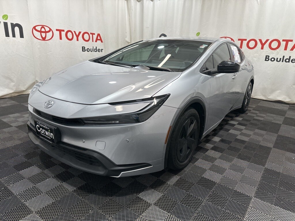 2024 Toyota Prius Limited photo 3