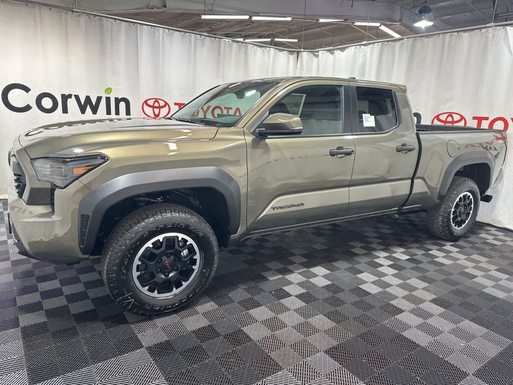 2026 Toyota Tacoma TRD Off-Road photo 4