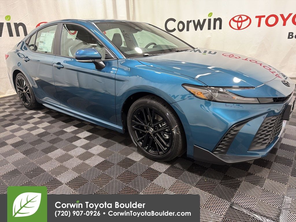 2026 Toyota Camry SE's photo