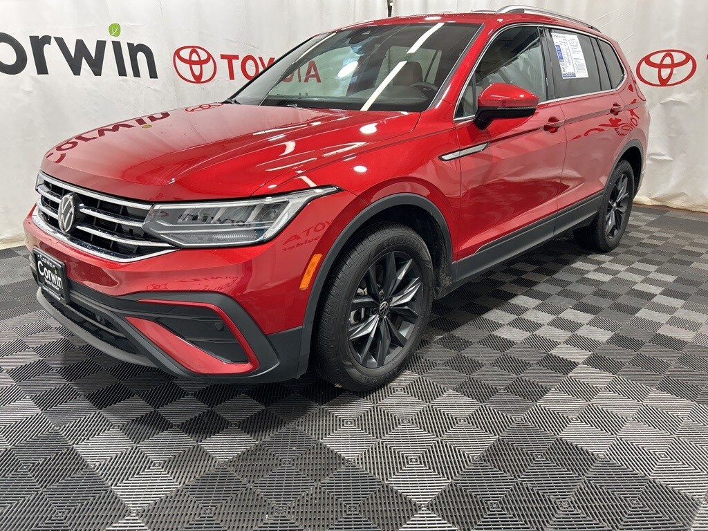 2024 Volkswagen Tiguan SE Wolfsburg Edition photo 3