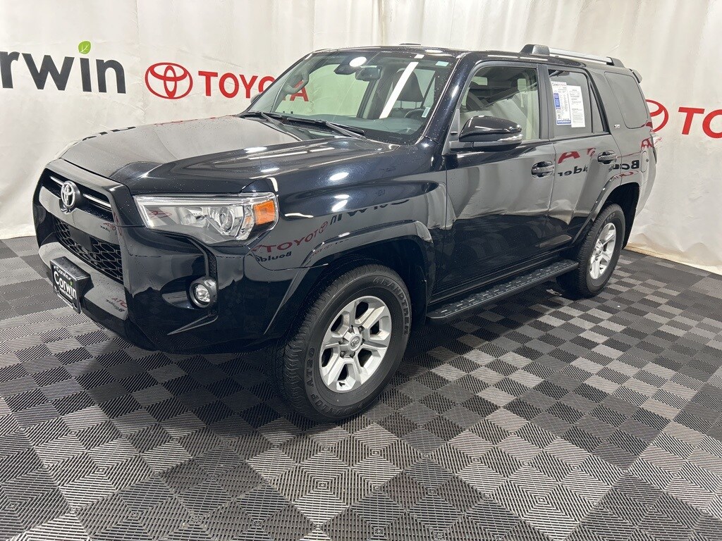 2024 Toyota 4Runner SR5 Premium photo 4