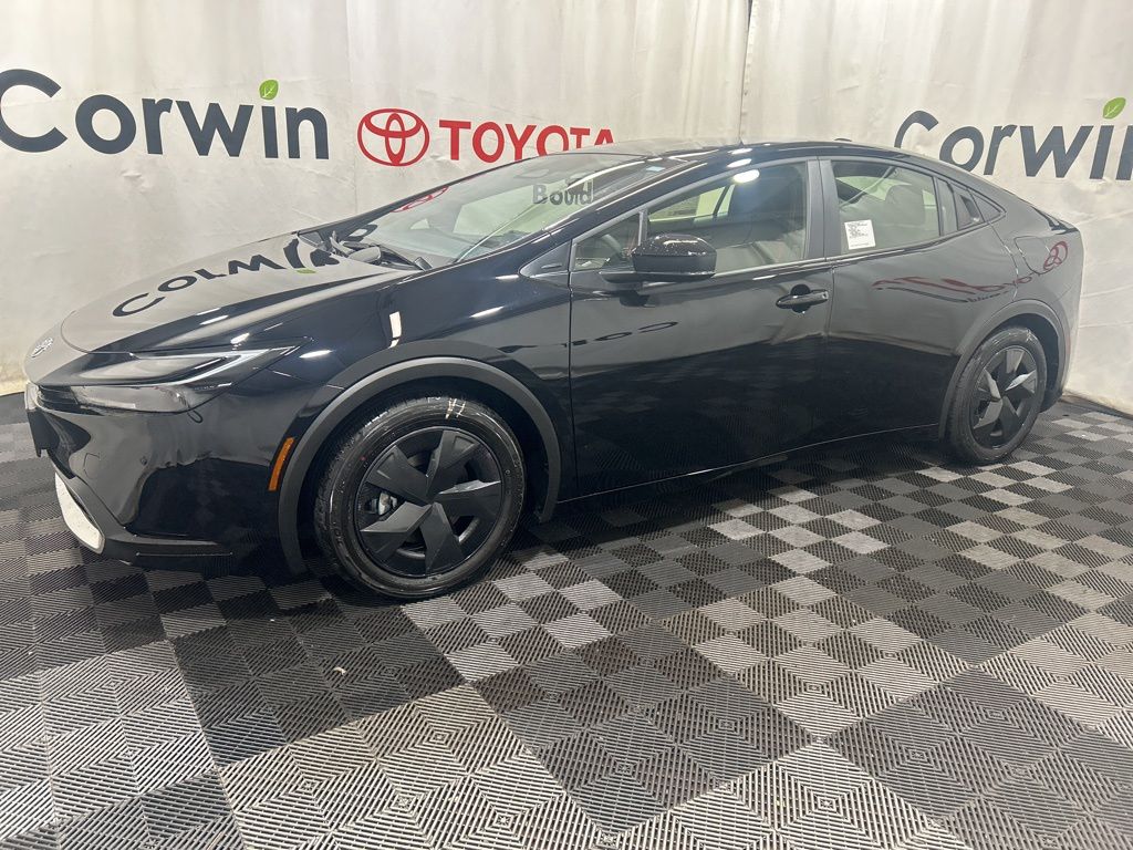 2026 Toyota Prius photo 4